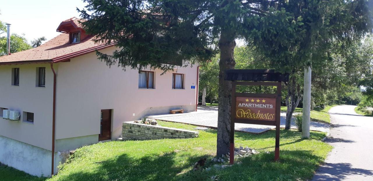 Apartments Woodnotes Licko Petrovo Selo Buitenkant foto